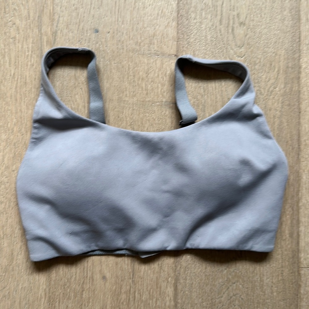 Lululemon In alignment bra 
rhino grey size 4